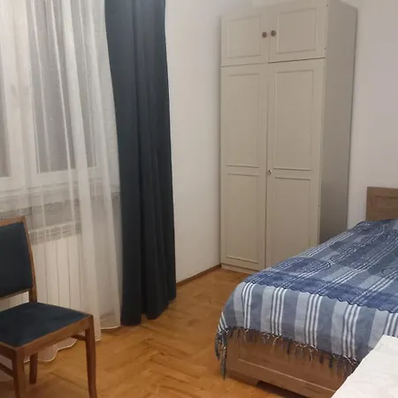 Apartamenty Warka 아파트 *